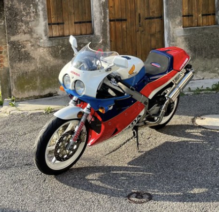 Honda Vfr RC36 TRIBUTE RC 30